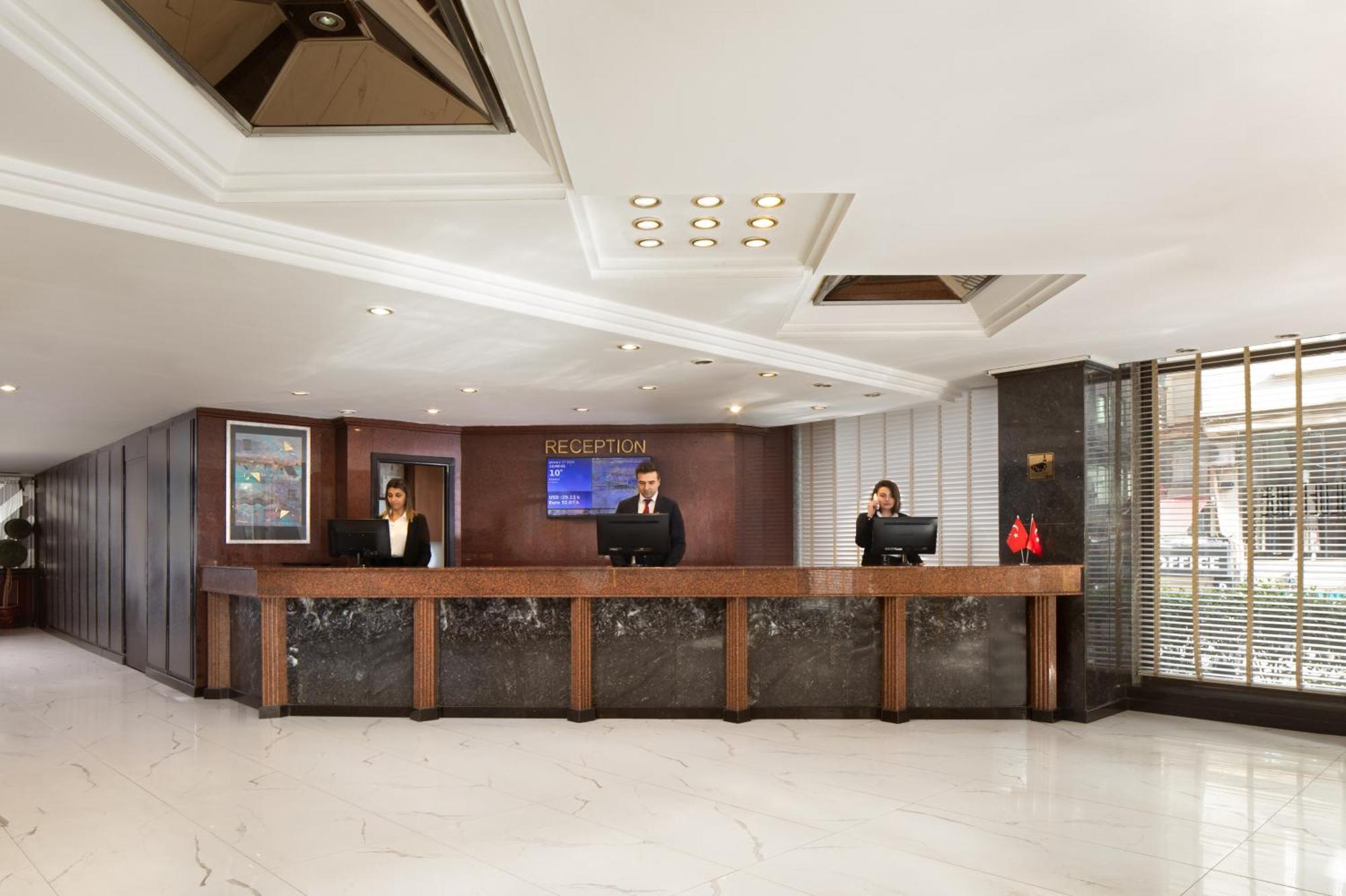 Golden Age Hotel Taksim Istanbul Bagian luar foto
